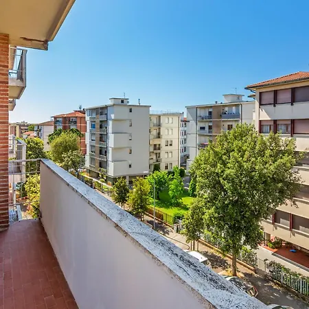 Апартаменты Lnd 10- 2 Camere, Parcheggio, Ascensore, Vicino Al Centro