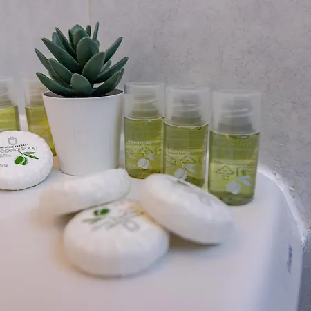 Апартаменты Lnd 10- 2 Camere, Parcheggio, Ascensore, Vicino Al Centro