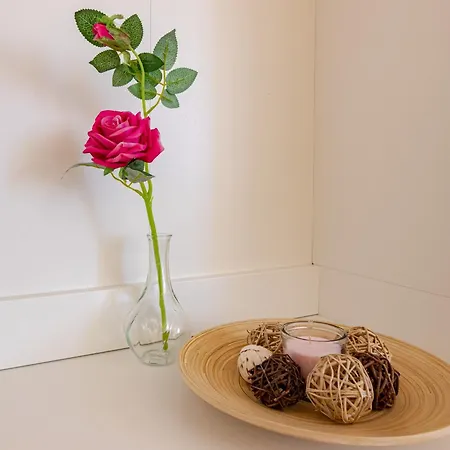 Апартаменты Lnd 10- 2 Camere, Parcheggio, Ascensore, Vicino Al Centro